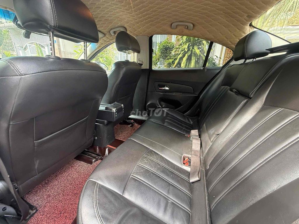 Chevrolet Cruze Trắng Số sàn 5 chỗ. Mua bán Ô tô tại Thành phố Dĩ An Bình Dương được đăng bởi Ely Tăng hình 4