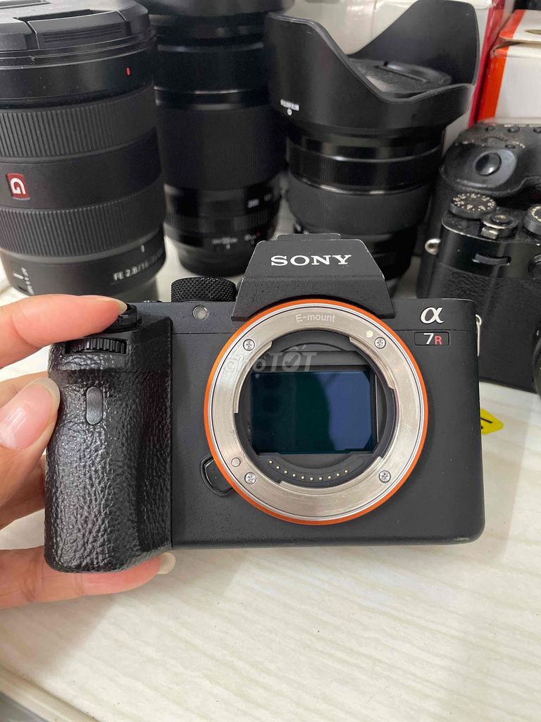 Máy ảnh Sony A7R2 Đen. Mua bán Máy ảnh, Máy quay tại Quận Tân Bình Tp Hồ Chí Minh được đăng bởi Thanh Tuyền hình 1