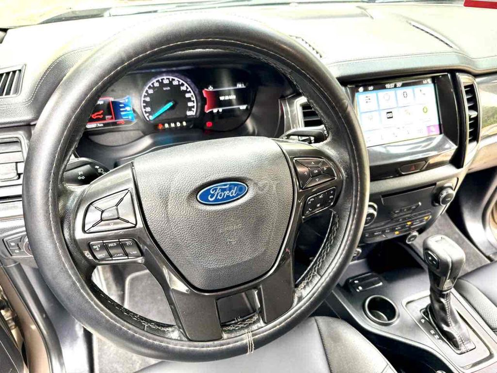 Bán EVEREST Titanium 2.0c ( 4x2) - Dầu - Mode 2020. Mua bán Ô tô tại Thành phố Dĩ An Bình Dương được đăng bởi MR Hiền  hình 10