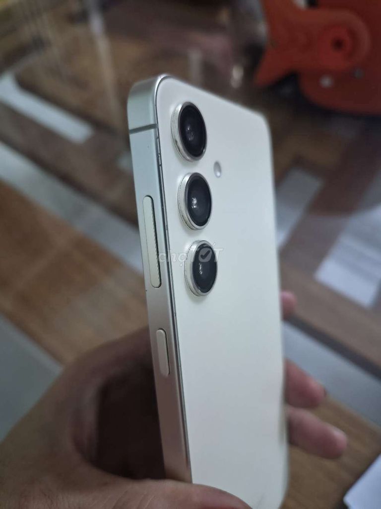 Samsung Galaxy s24 -256g/ Vàng / Việt Nam. Mua bán Điện thoại tại Thành phố Thủ Dầu Một Bình Dương được đăng bởi Hoàng Nam hình 1