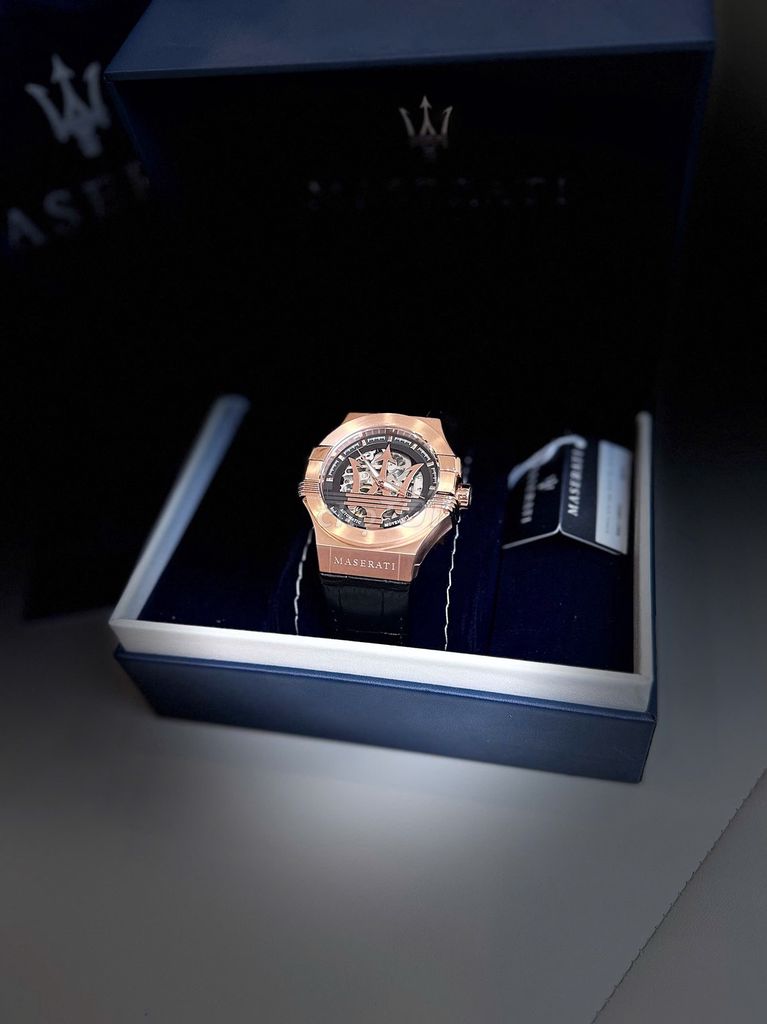 Đồng hồ MASERATI R8821108039 Potenza 42mm dây da .