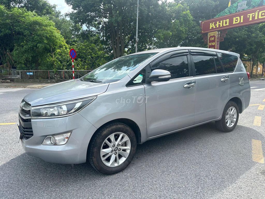 Toyota INNOVA 2.0E cuối 2017 số tay. Xe đẹp. Mua bán Ô tô tại Huyện Sóc Sơn Hà Nội được đăng bởi Salon Auto Đào Hằng hình 18