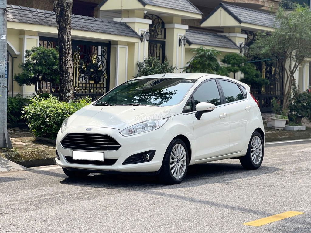 Ford Fiesta Sport 2016. Mua bán Ô tô tại Quận Long Biên Hà Nội được đăng bởi Long Biên Cars hình 2
