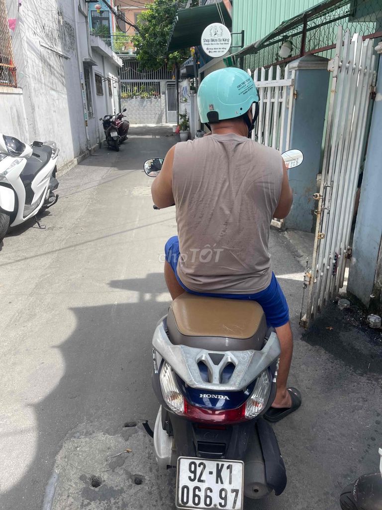 Tuyển Nhân Viên Nam lương khởi điểm 20K/H. Việc làm Tài xế giao hàng xe máy tại Quận Hải Châu Đà Nẵng được đăng bởi Nguyễn Lành hình 2