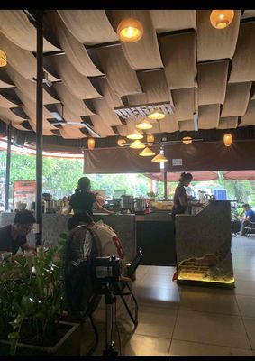 TUYỂN DỤNG NHÂN VIÊN QUÁN CÀ PHÊ