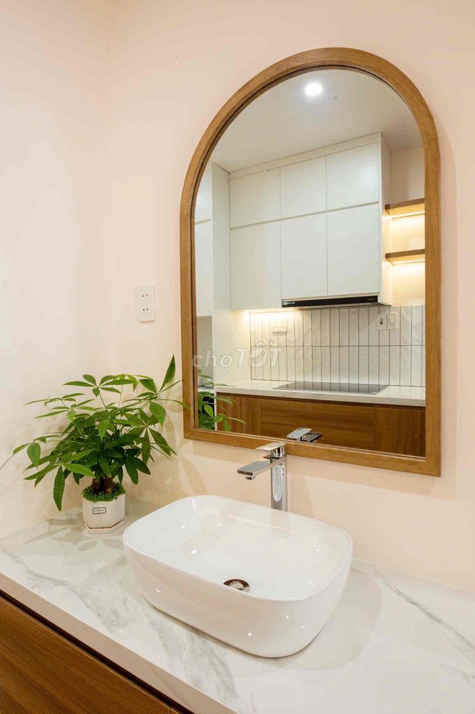New 1-bedroom apartment with balcony on Bà Huyện Thanh Quan — photo 9