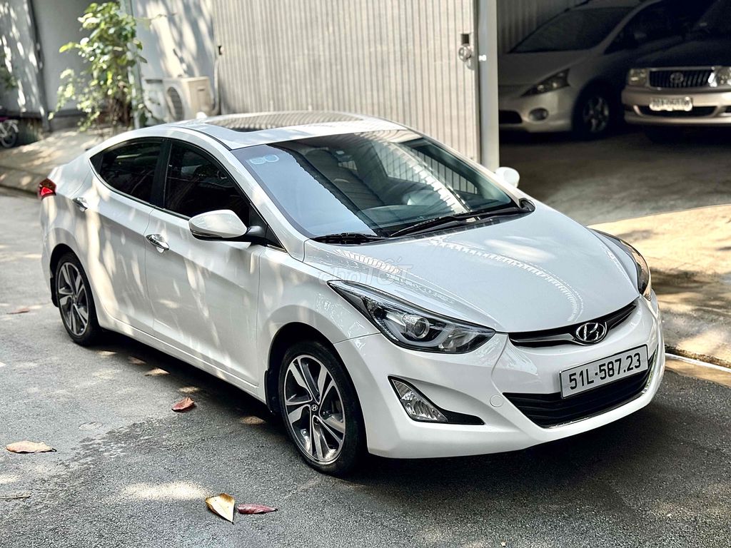 Hyundai Elantra GLS 2015 1.8 AT nhập full cọp