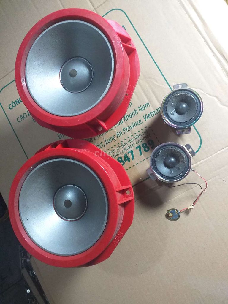 Bán  cặp loa  bass 13 cm pioneer như hình.