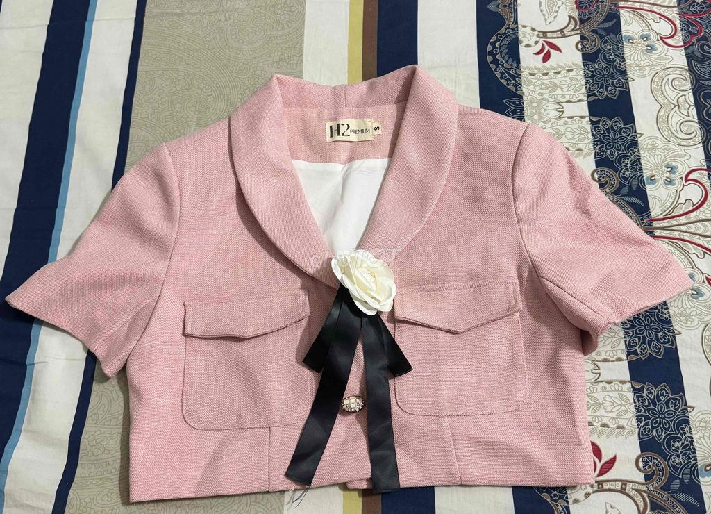 Áo khoác Nữ Vải Hồng Size S. Mua bán Quần áo tại Quận 8 Tp Hồ Chí Minh được đăng bởi Thư hình 1