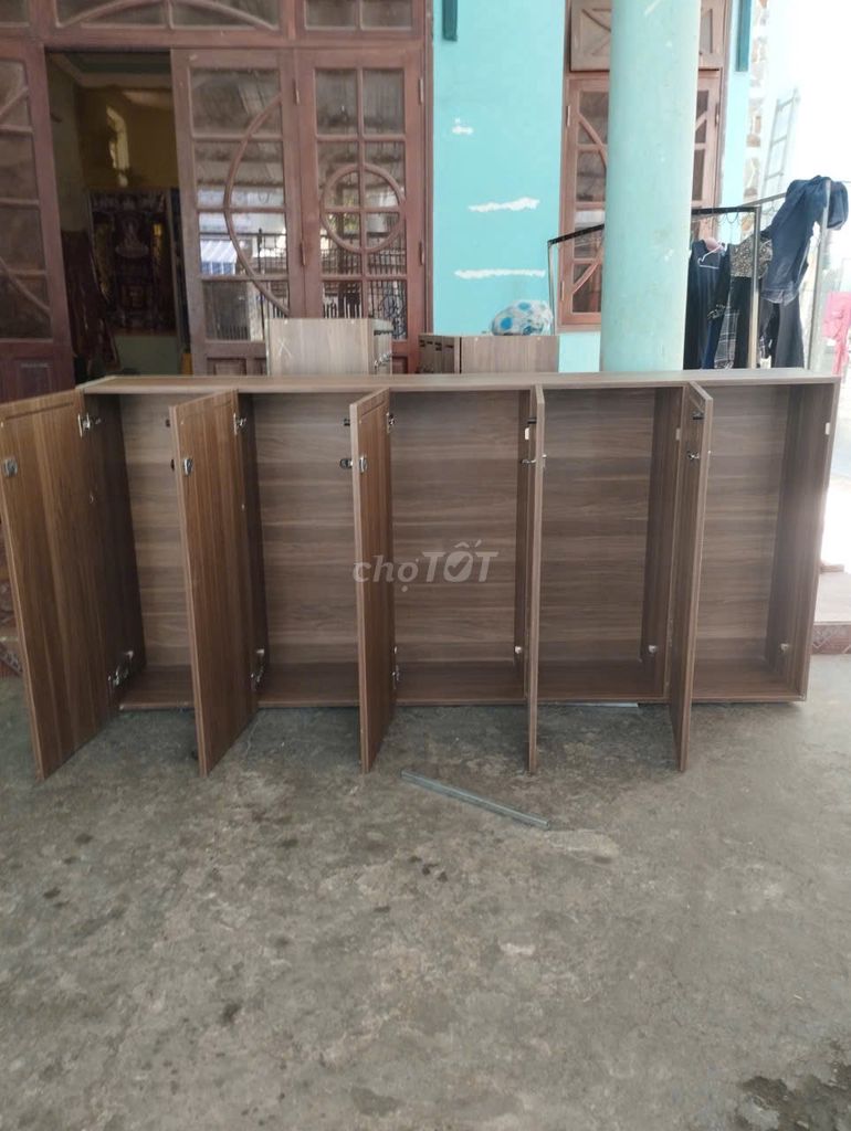 Tủ ván Nâu 5 hộc 5 cửa khóa 1m x 2m20. Mua bán Tủ, kệ gia đình tại Quận Sơn Trà Đà Nẵng được đăng bởi Tiếp hình 1