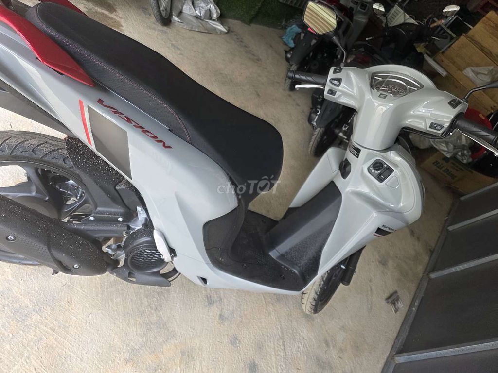 xe vison thể thao 2025 lướt 10km. Mua bán Xe máy tại Thành phố Đà Lạt Lâm Đồng được đăng bởi quốc tú hình 2