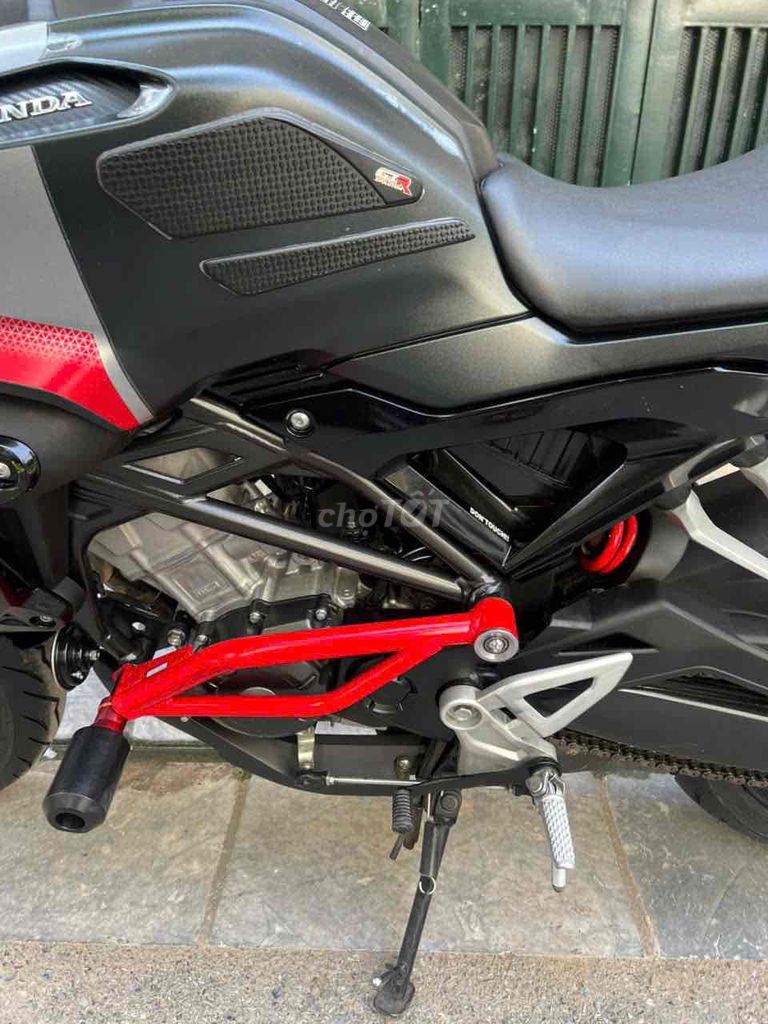 HONDA CB150R ABS FI cuối chót biển 29 Xe lướt mới. Mua bán Xe máy tại Quận Cầu Giấy Hà Nội được đăng bởi Tong motor xe may hình 10
