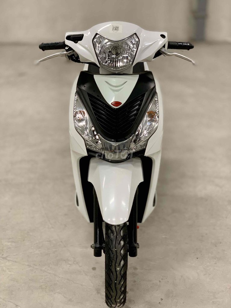Honda Vision 2019, белый с красным, Smart Key, в отличном состоянии