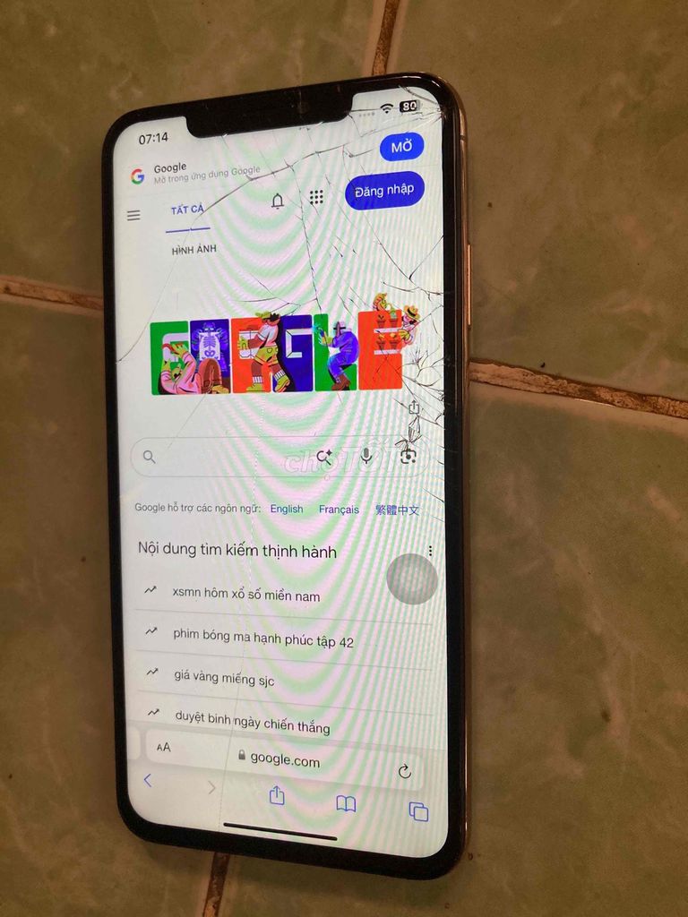iPhone XS Max 64GB Vàng nứt kính. Mua bán Điện thoại tại Huyện Mỏ Cày Bắc Bến Tre được đăng bởi Hiếu Jr hình 1