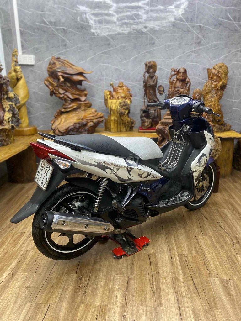 👉Nouvo4 chính chủ bstp dàn áo liền lạc, máy êm. Mua bán Xe máy tại Quận 7 Tp Hồ Chí Minh được đăng bởi Xe Cũ Hiếu CT hình 2