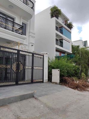 CHO THUÊ NHÀ ĐẸP 1T2L 4PN_5WC MẶT TIỀN KHU BÊN SÔNG GIGAMALL THỦ ĐỨC.