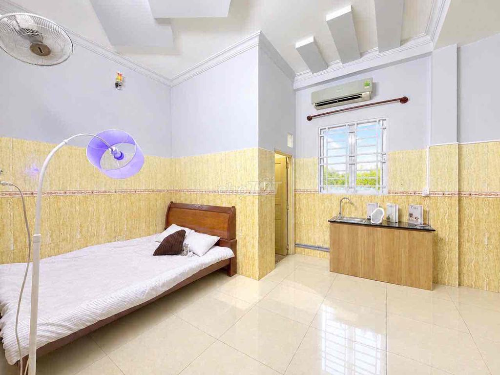 PHÒNG TRỌ FULL NỘI THẤT GIÁ RẺ NGAY LÀNG ĐẠI HỌC