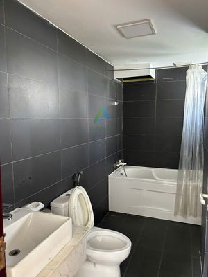 Townhouse 256 m² · 11 bed · Đường Mỹ Đa Đông 12