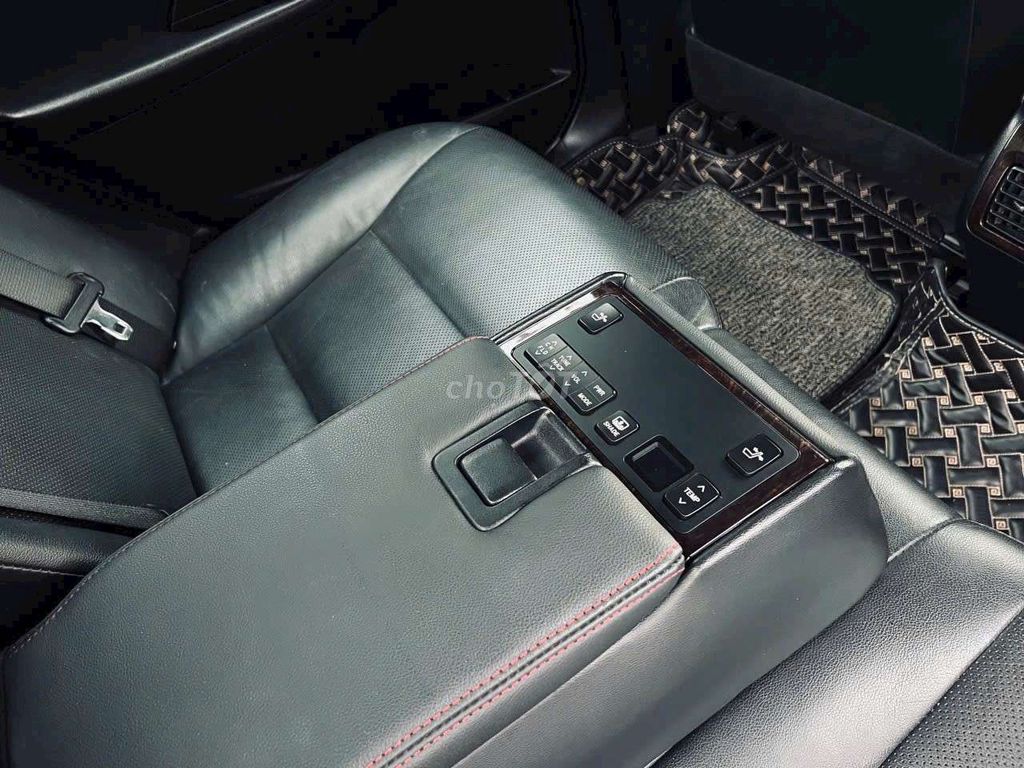 2015 2.5Q - 72000 km thương lượng nhẹ. Mua bán Ô tô tại Thành phố Thuận An Bình Dương được đăng bởi Hoang Nguyen hình 8