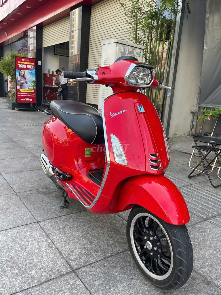 Piaggio Vespa Sprint 125 ABS 2021 Đỏ 5000 km. Mua bán Xe máy tại Quận Gò Vấp Tp Hồ Chí Minh được đăng bởi VÕ MINH HẬU hình 1