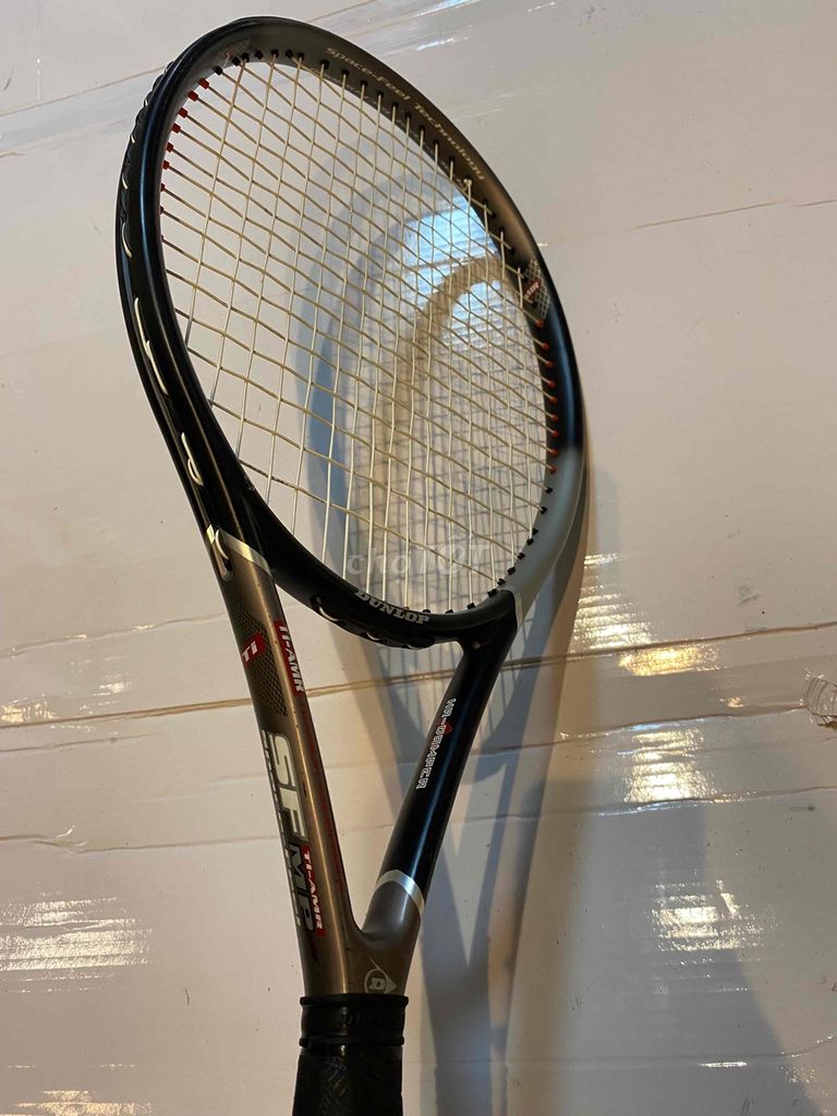 Vợt tennis Dunlop nội địa Nhật còn sử dụng rất tốt