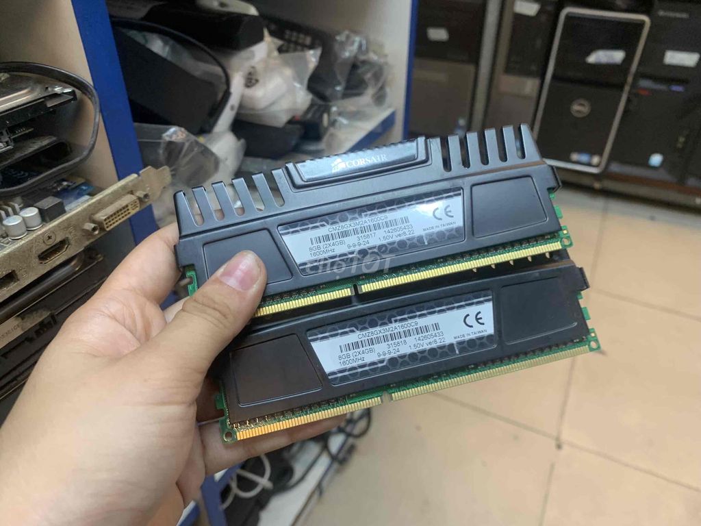 CÒN VÀI CẶP RAM CORSAI DDR3 8GB(4Gx2) CHẠY TỐT