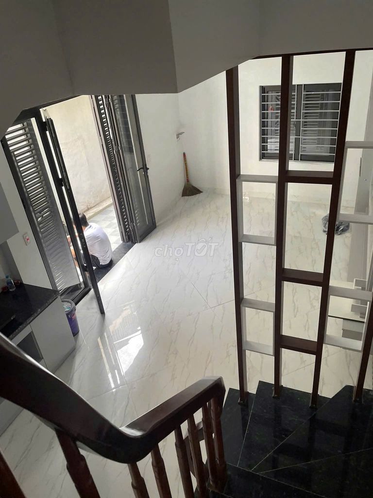 Cho thuê nhà ở Ngọc Trục, Đại Mỗ 30m2 5 tầng nhà mới giá 11 triệu/th