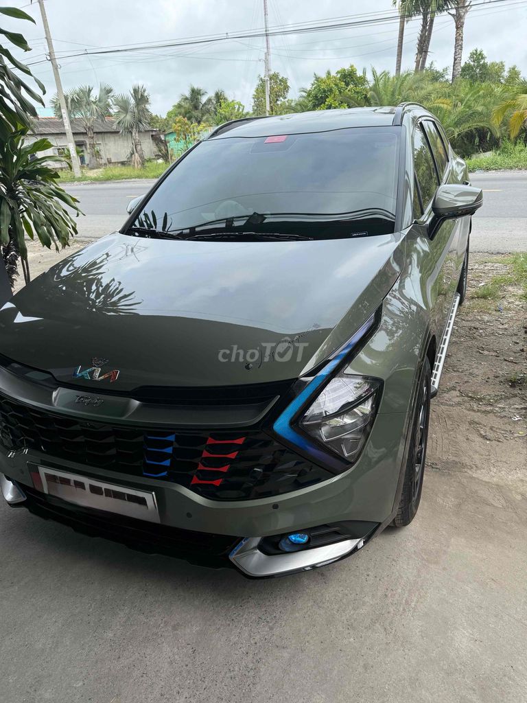 Kia Sportage Premium 2024 Зеленый хаки 2.0 Бензин