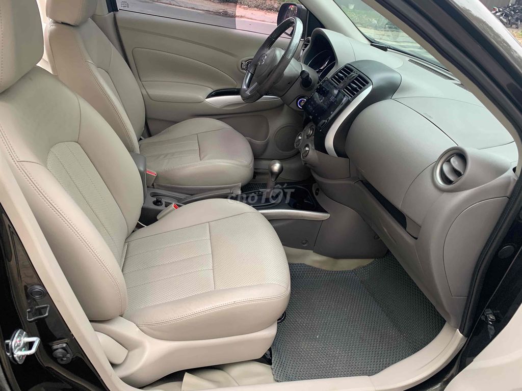 Nissan Sunny 2018 1.5 XV S premium rất mới