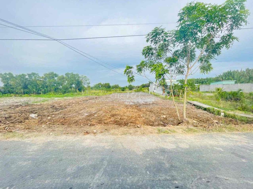 giảm 700tr..đất 1000m long an kcn long hậu