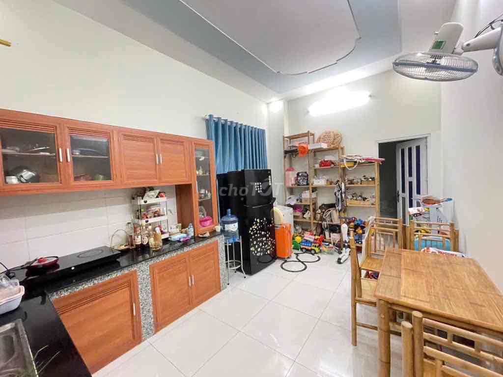 ? ??NHÀ LÔ GÓC 2 MẶT TIỀN HẺM THÔNG XE HƠI - LINH XUÂN Đường Quốc lộ 1, Phường Linh Xuân (Quận Thủ Đức cũ), Thành phố Thủ Đức, Tp Hồ Chí Minh Thành phố Thủ Đức Tp Hồ Chí Minh