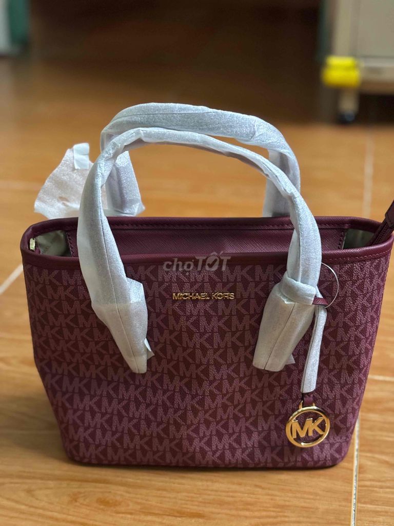 Túi xách Michael Kors Nữ Da. Mua bán Túi xách tại Quận 4 Tp Hồ Chí Minh được đăng bởi Phuong Mai hình 1