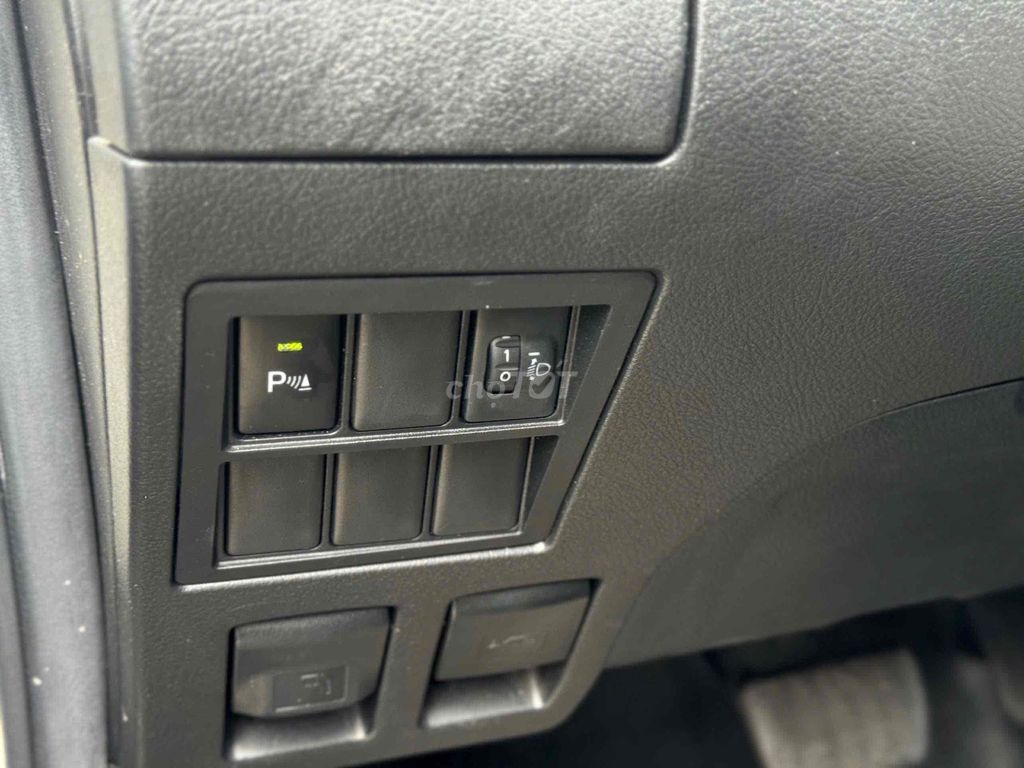 Toyota Fortuner 2018 2.7V 4x2 - 56000 km. Mua bán Ô tô tại Quận Cái Răng Cần Thơ được đăng bởi Tiết Huỳnh Ngọc Hải hình 14