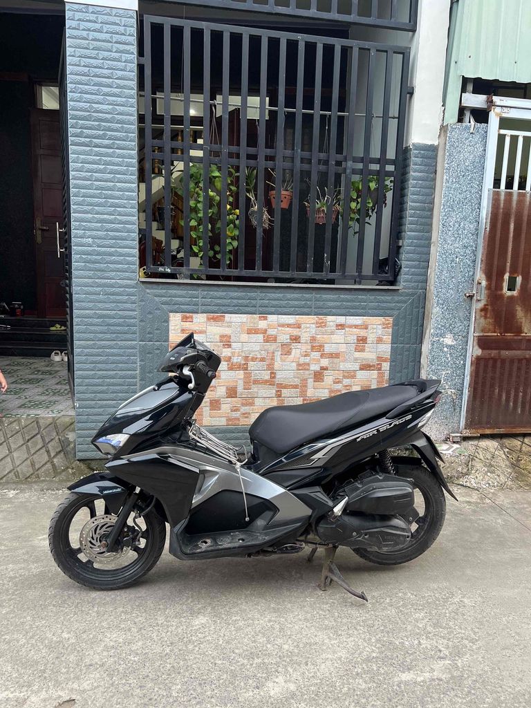 Honda Air Blade 2018 Đen. Mua bán Xe máy tại Thành phố Biên Hòa Đồng Nai được đăng bởi Minh hình 3