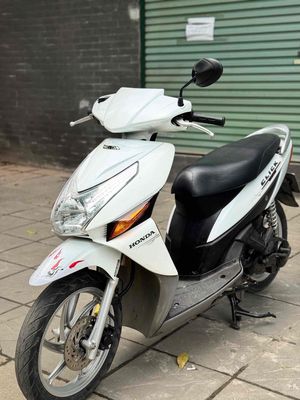 Honda Click Trắng 2013 chạy cực êm