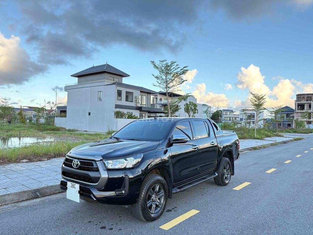 Toyota Hilux 2021 2.4E 4x2 AT - 75000 km. Mua bán Ô tô tại Thành phố Hà Tĩnh Hà Tĩnh được đăng bởi Vĩnh Trung hình 1
