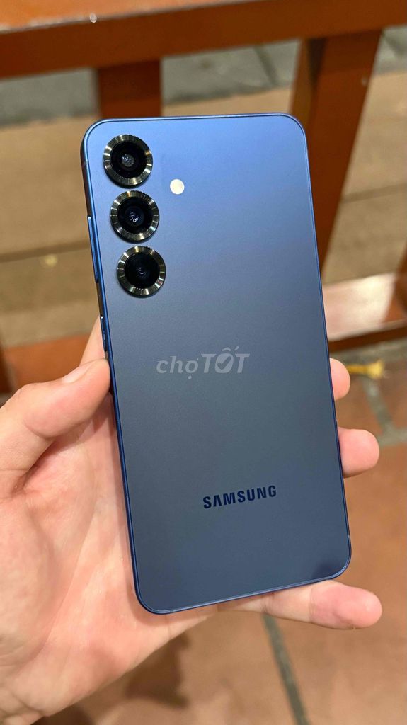 Samsung Galaxy S25 256GB NAVY VIỆT NAM 99% BH DÀI. Mua bán Điện thoại tại Quận Hà Đông Hà Nội được đăng bởi Trung Nguyễn hình 1