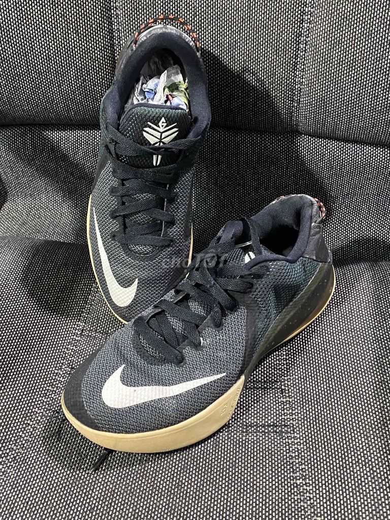 Giày thể thao Nike Venom Nam Đen size 42. Mua bán Giày dép tại Huyện Trảng Bom Đồng Nai được đăng bởi Sâu 2hand hình 1