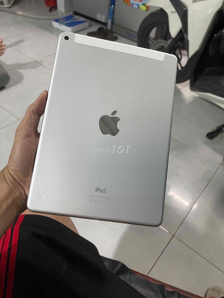 Apple iPad Bạc Đã sử dụng. Mua bán Máy tính bảng tại Thành phố Thủ Đức Tp Hồ Chí Minh được đăng bởi a hồng hình 1