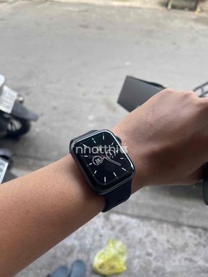 Apple Watch Series 4 44mm GPS - Đã sử dụng. Mua bán Thiết bị đeo thông minh tại Quận Bình Tân Tp Hồ Chí Minh được đăng bởi Nhật Thi