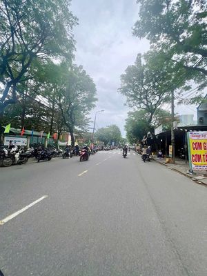Bán nhà 3 tầng Mặt tiền Kinh doanh đường Âu Cơ . giá 6 tỷ 150. Mua bán nhà ở tại Quận Liên Chiểu Đà Nẵng được đăng bởi Phan Thanh Phú