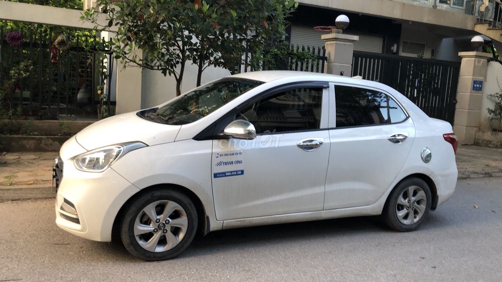 Hyundai Grand i10 2020 Sedan 1.2 AT - 300000 km. Mua bán Ô tô tại Quận Hà Đông Hà Nội được đăng bởi Vũ hữu công hình 2