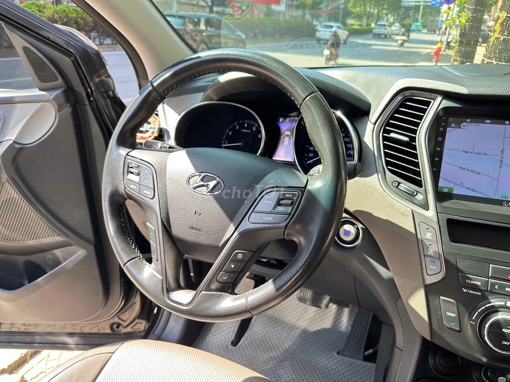 Hyundai Santa Fe 2.4 AT AWD 2017 đk 2018. Mua bán Ô tô tại Quận Long Biên Hà Nội được đăng bởi AUTO TÂN HƯNG THỊNH hình 17