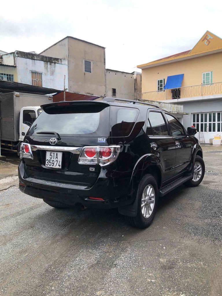 Toyota Fortuner 2.7G tự động xăng 2 cầu hàng hiếm. Mua bán Ô tô tại Quận 8 Tp Hồ Chí Minh được đăng bởi Nguyễn Duy hình 9