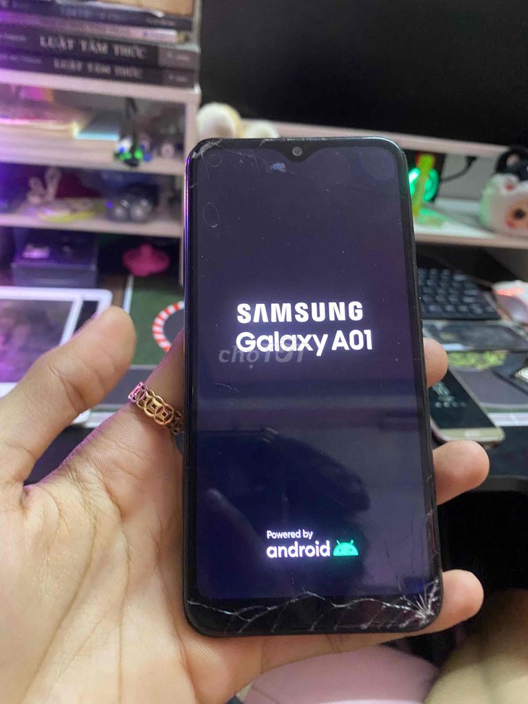 Samsung Galaxy A01 Đen Vỡ màn hình. Mua bán Điện thoại tại Quận Phú Nhuận Tp Hồ Chí Minh được đăng bởi dien thoai nguoi dung hình 1