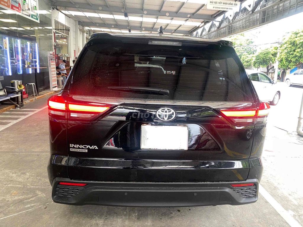 Toyota Innova Cross 2025-HÀNG HIẾM XE LƯỚT 5000 km. Mua bán Ô tô tại Quận 11 Tp Hồ Chí Minh được đăng bởi TOYOTA LÝ THƯỜNG KIỆT hình 3