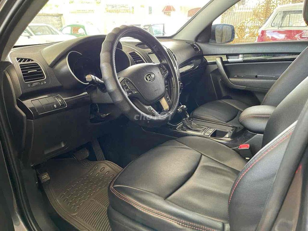 Kia Sorento 7 chỗ màu Xám. Mua bán Ô tô tại Thành phố Thủ Đức Tp Hồ Chí Minh được đăng bởi SƠN hình 2