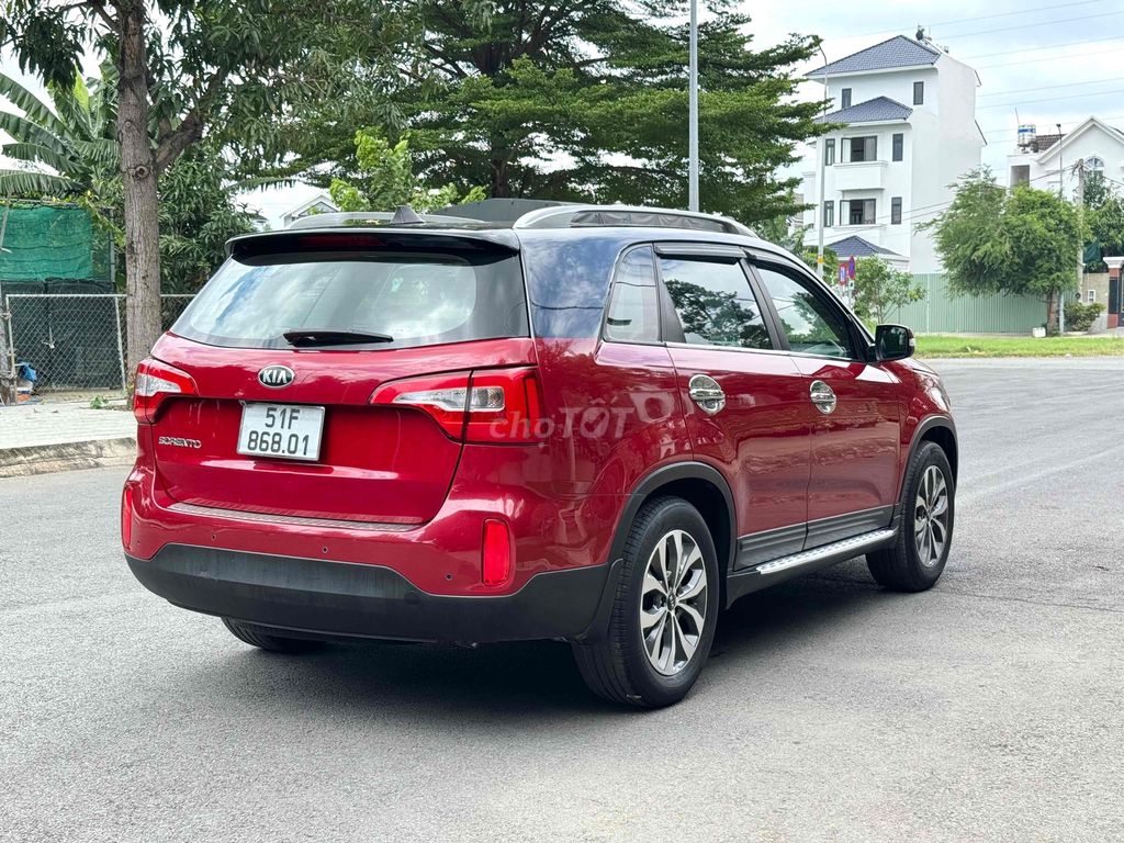 Kia Sorento 2017 2WD 2.4 GATH - 70000 km. Mua bán Ô tô tại Quận 12 Tp Hồ Chí Minh được đăng bởi Hoàng Huy hình 6