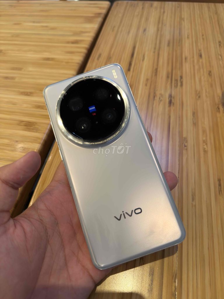 Vivo X200 Pro 256GB màu Xám Titan. Mua bán Điện thoại tại Quận Tân Phú Tp Hồ Chí Minh được đăng bởi Nguyễn Đức  hình 1