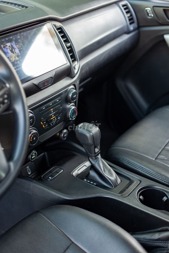 Ford Ranger XLS 4x2 AT 2022 Vàng cát 45000 km. Mua bán Ô tô tại Thành phố Thủ Đức Tp Hồ Chí Minh được đăng bởi H2T Auto hình 13